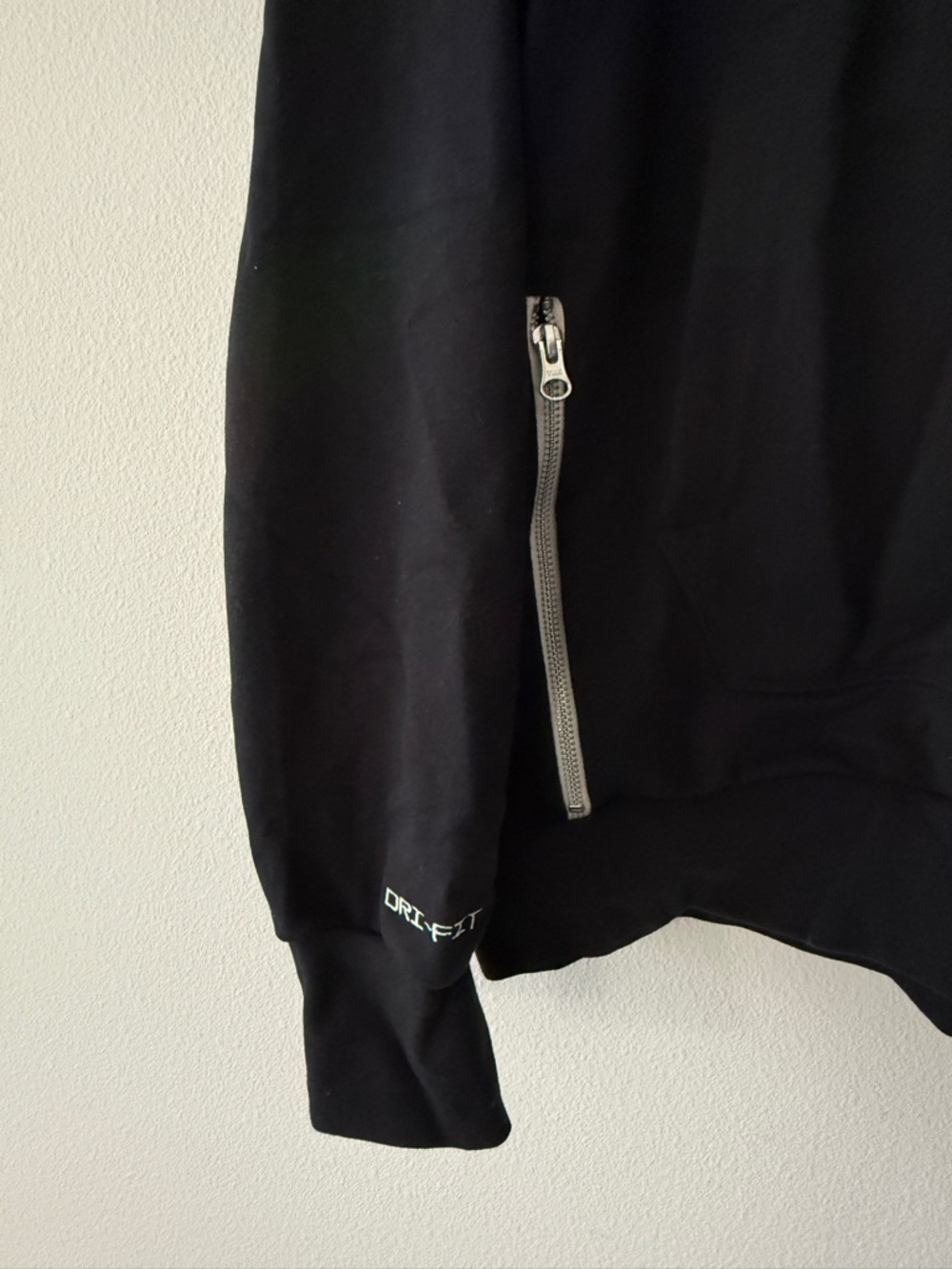 LIKE NEW Nike Dri-Fit Standard Issue Hoodie Sweatshirt Black Men’s Large Tall LT - Picture 9 of 15